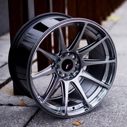 Powder coated alloy wheel